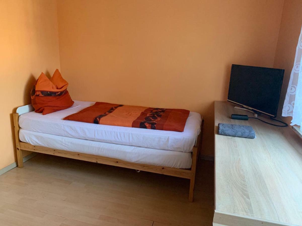 Gaestezimmer Fuchs Apartment Neuhausen auf den Fildern Екстериор снимка